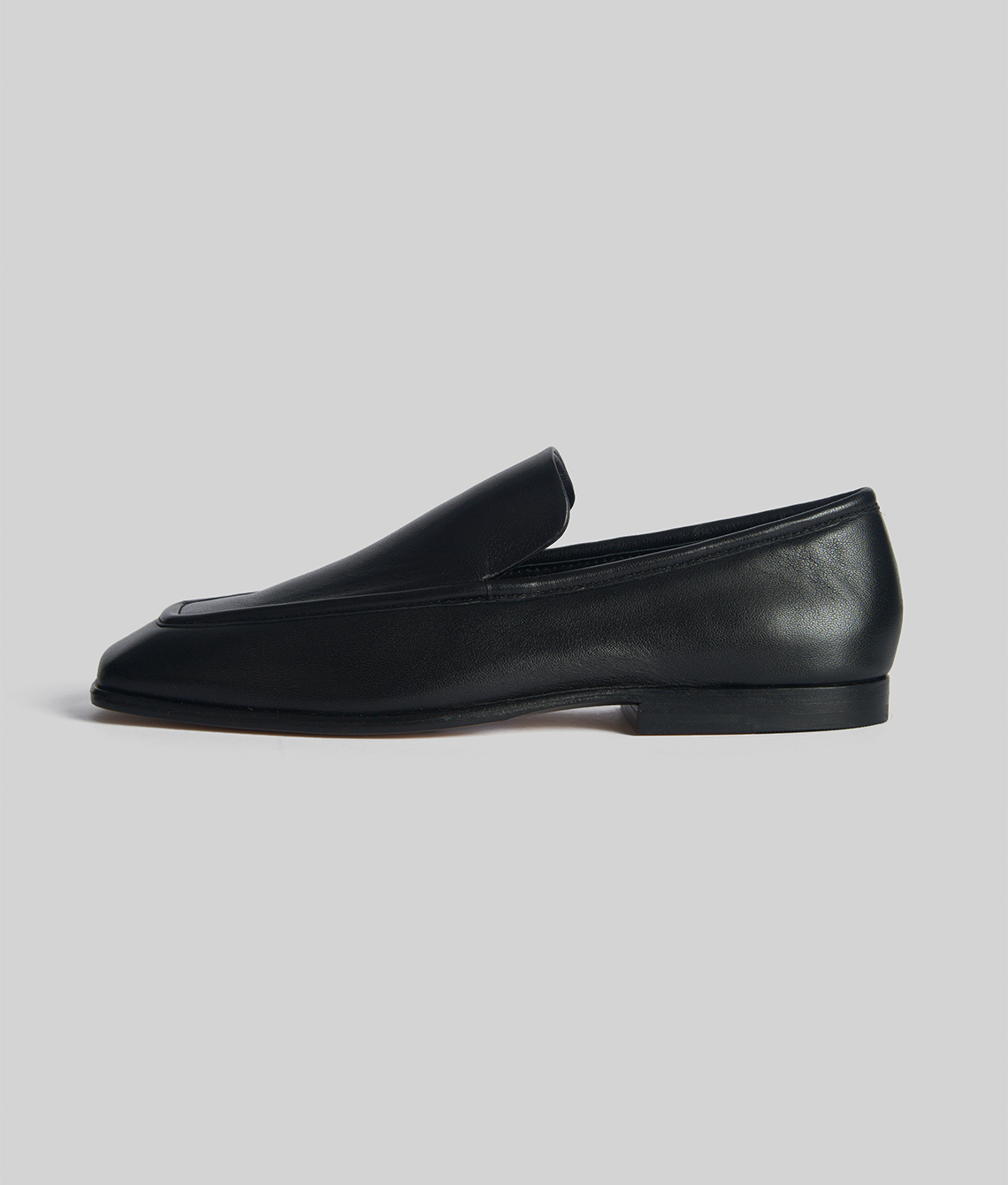 37060/CHIZEL TOE PIPED APPRON LOAFER
