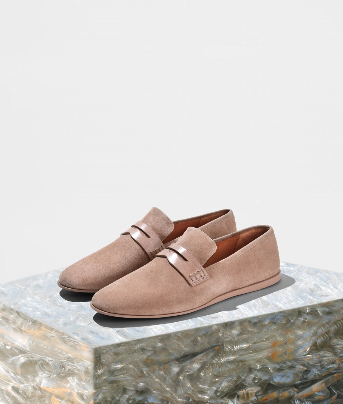 31520 / ELONGATED LOAFER