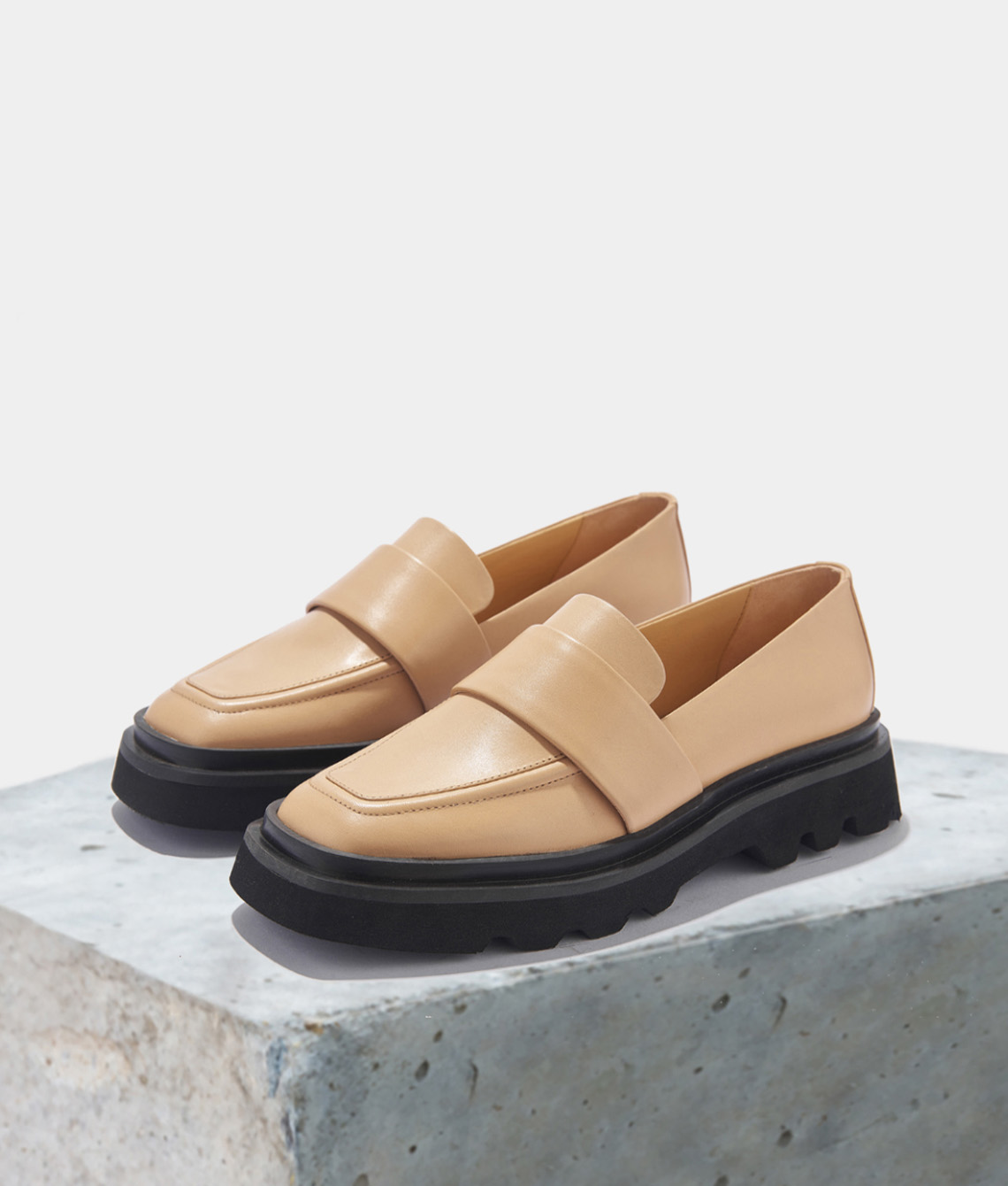 32230 / Chunky Loafer