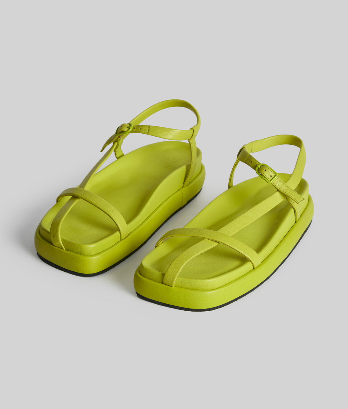 37142/ BARLY THERE ASYMETRIC STRAP FOOTBED SANDAL  